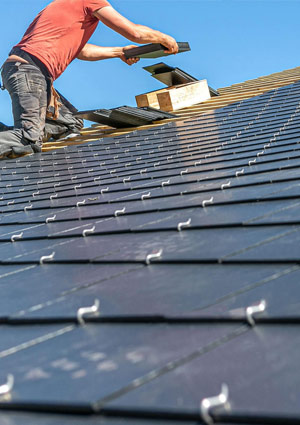 Travaux de toiture - FIRMEROOF CLEANING : couvreur toiturier, ardoisier sur Bruxelles et toute la Belgique : Rénovation de toiture et faîtage :  tuile, ardoise. Dépannage urgent fuite toit. zinguerie : gouttière, bande de rive, corniche.. en Belgique :  Bruxelles …